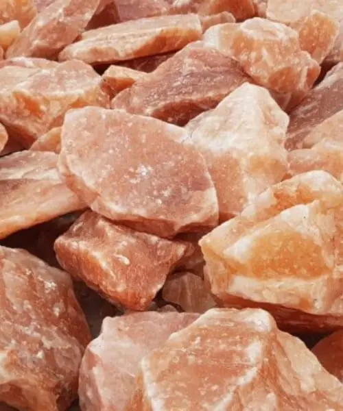 Rough pink salt pieces in close-up